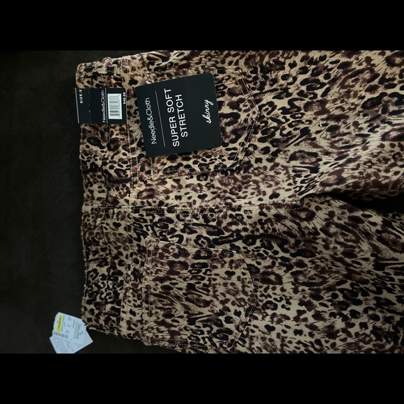 Pants - Picture 8 of 10